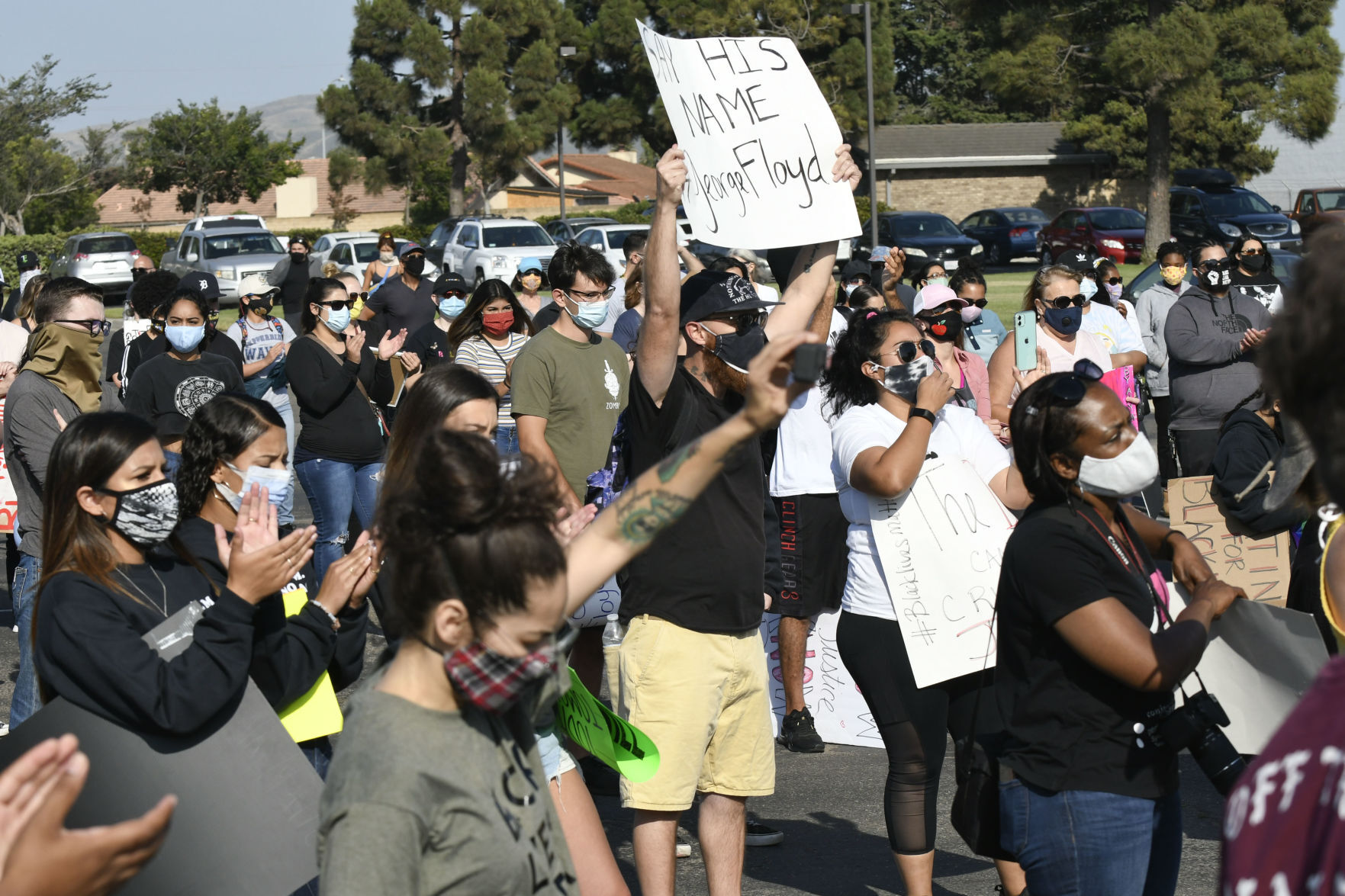060420 Lompoc NAACP rally 06A.jpg